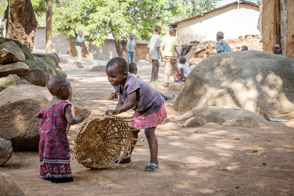 Maryknoll Mission in Mabatini Africa
