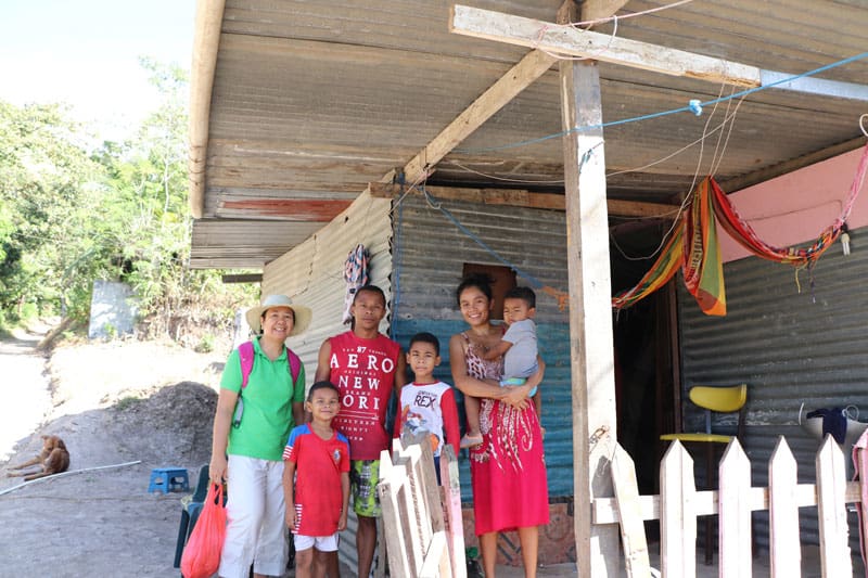 John González and Emliana Arroyo, recently received approval to build their cement house, for their three children to have a better life. (Maria-Pia Negro Chin/Panama)
