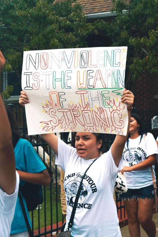 Janet Morado was among the youth who marched for peace around the neighborhood of Gage Park in 2018. Morado spoke about nonviolence in Chicago. (Brian Treviño/U.S.)