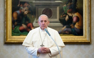 Prayer turns trials into opportunities, pope says