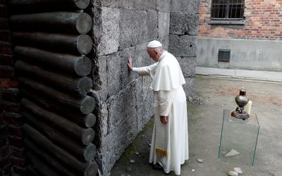 Pope: Failure to Remember Holocaust Will Lead World Down Same Path