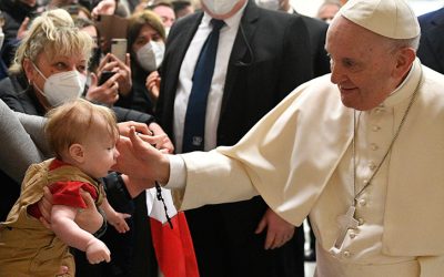 Pope: Elders Are Prophets, Listen to Them