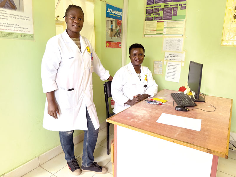 EDARP Soweto Clinic staff: Site Manager Belinda Loice (left) and Clinical Manager Violet Anamanda. (Adam Mitchell/Kenya)